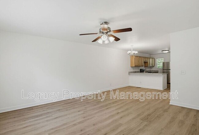 Foto del edificio - 1352 Snow Ct