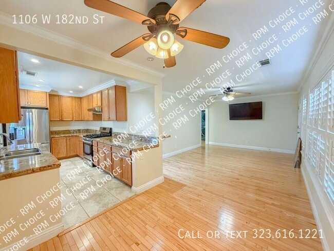 Building Photo - 1106 W 182nd St