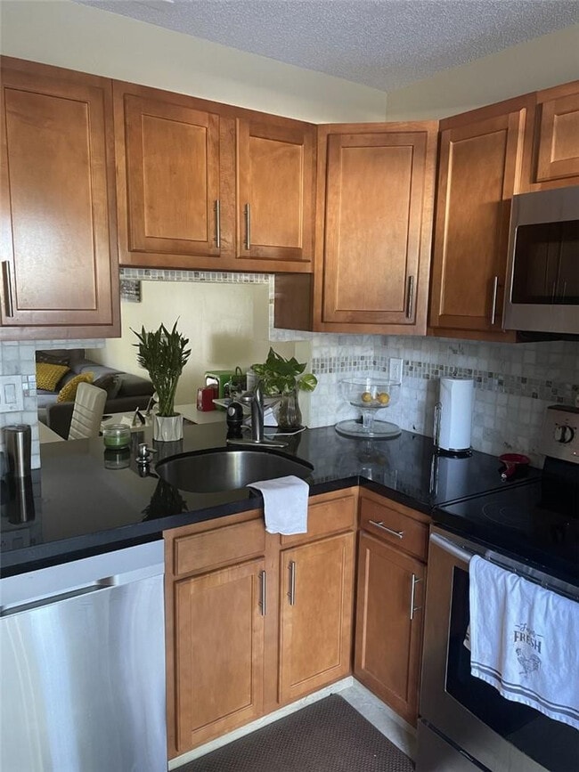 Foto del edificio - 3007 NW 5th Terrace