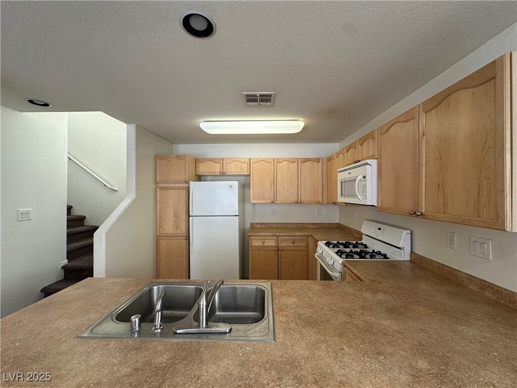 Primary Photo - 9100 Pearl Cotton Ave
