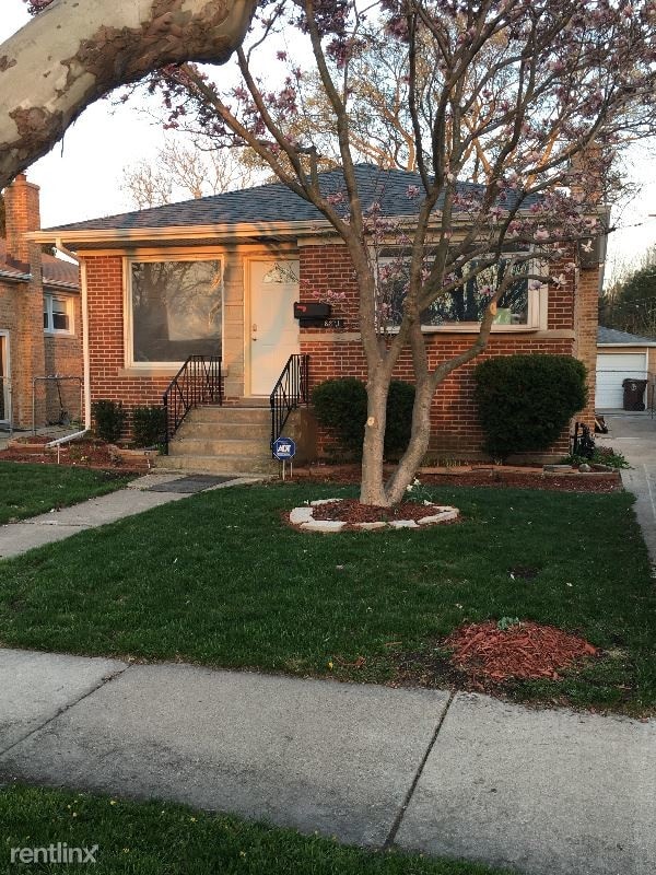Primary Photo - 3 br, 2 bath House - 8611 N. Frontage Road