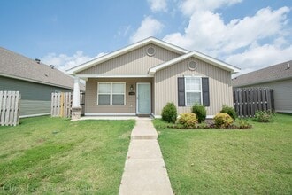 Building Photo - 4468 W Sweetgum Ln