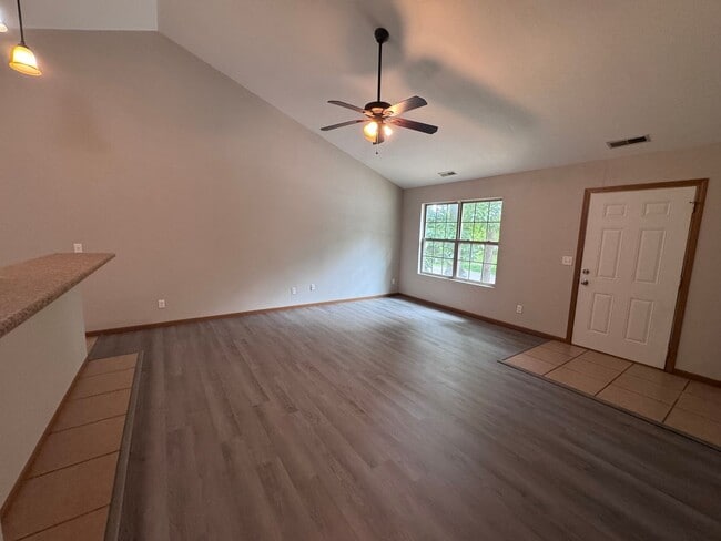 Building Photo - 29 Boone Crossing