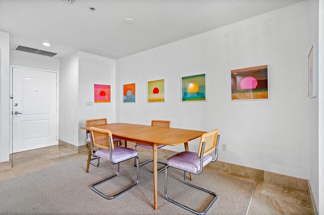 Foto del edificio - 801 S Olive Ave