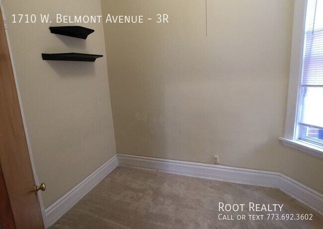 Building Photo - Lakeview - 2-bedroom / 1-bath – Small Dogs...
