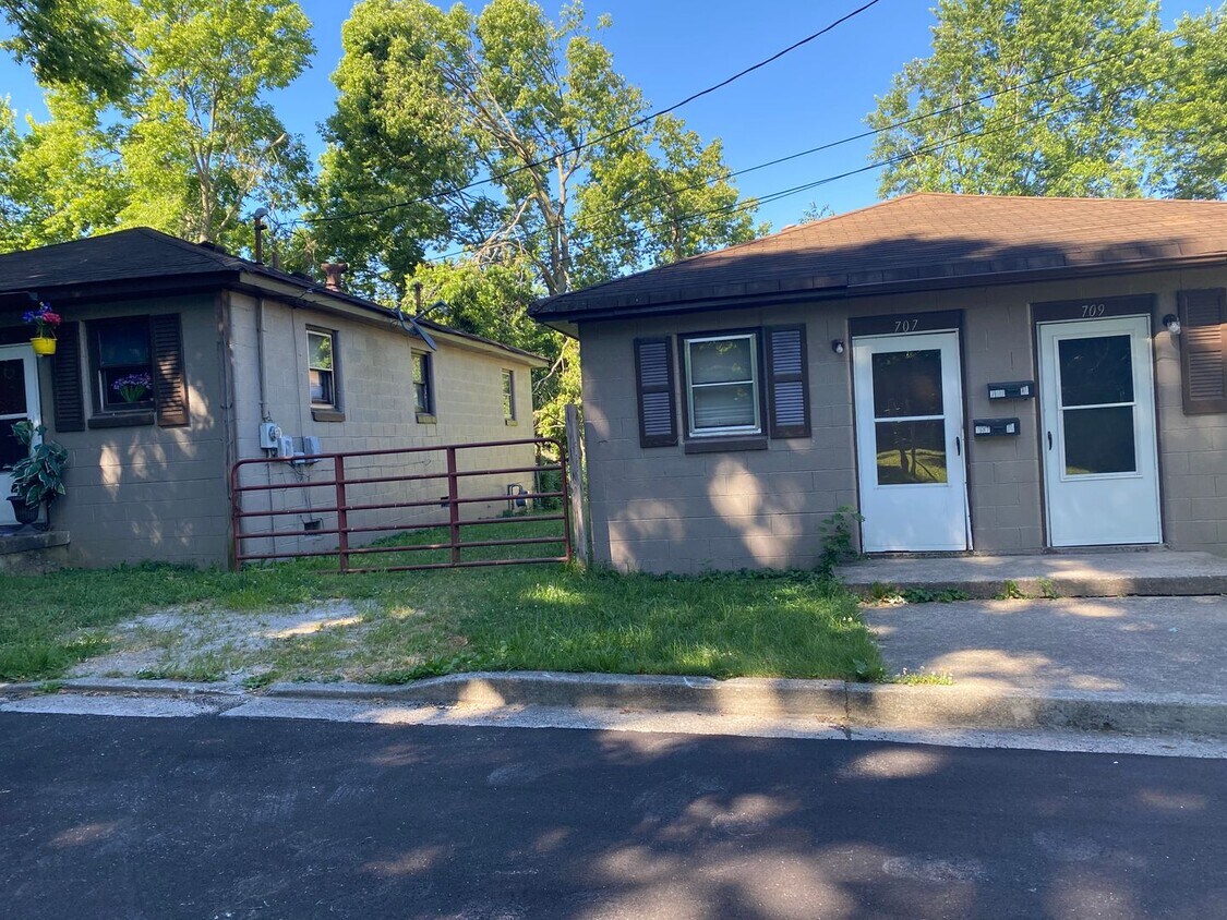 707709 Paul Ave Unit 709, Lexington, KY 40508 Room for Rent in