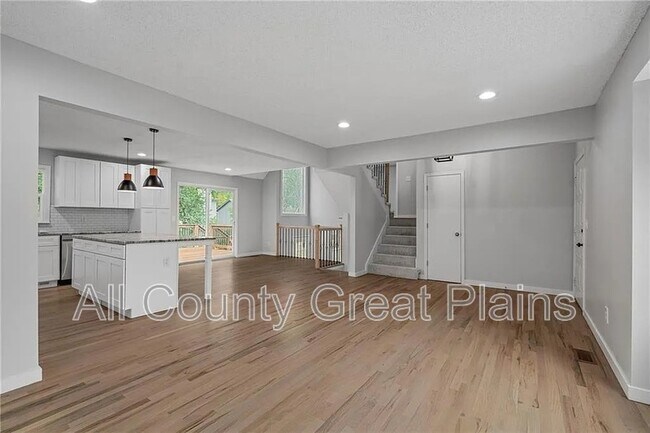 Foto del edificio - 1917 E Stratford Rd