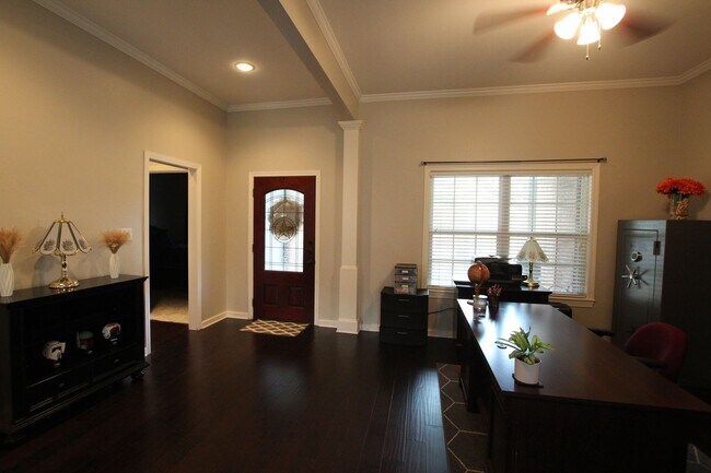 Building Photo - Stunning 4 Bed 3 Bath Home in WHISD!