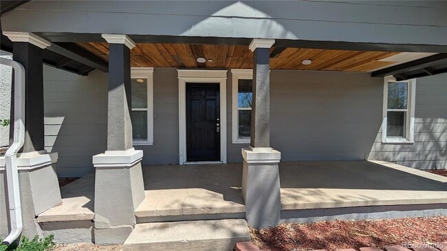 Building Photo - 1016 W Cucharras St
