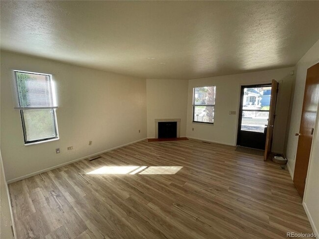 Foto del edificio - 4820 W 88th Pl