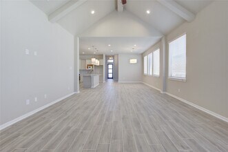 Building Photo - 4203 Maple Glen Dr