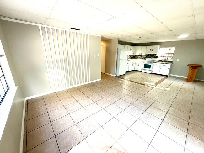 Foto del edificio - 2504 Ave O NW