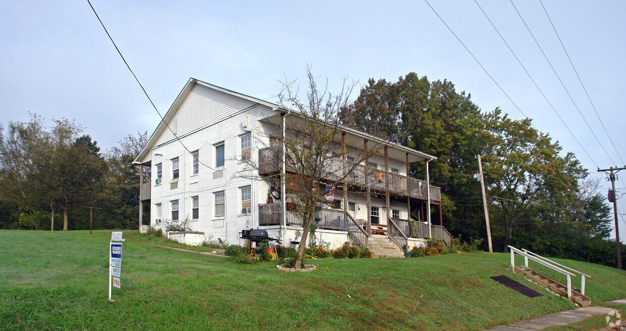 222 Cedar Ave, Knoxville, TN 37917 | Zillow, image size:1240x656