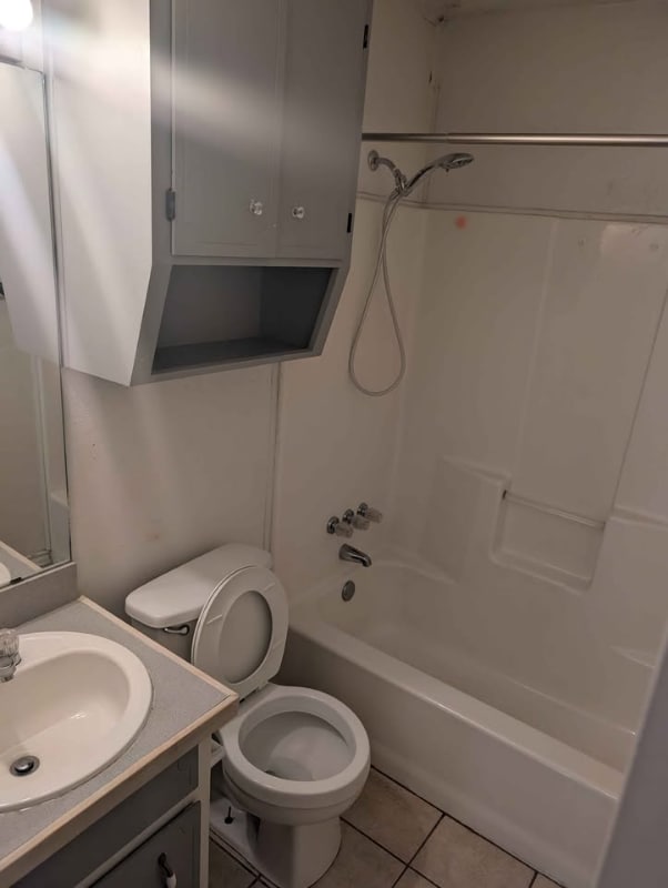 Foto del edificio - 203 W Reagan Ave