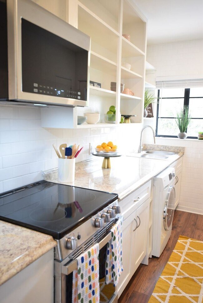 Foto del edificio - 730-732 Highland Ave