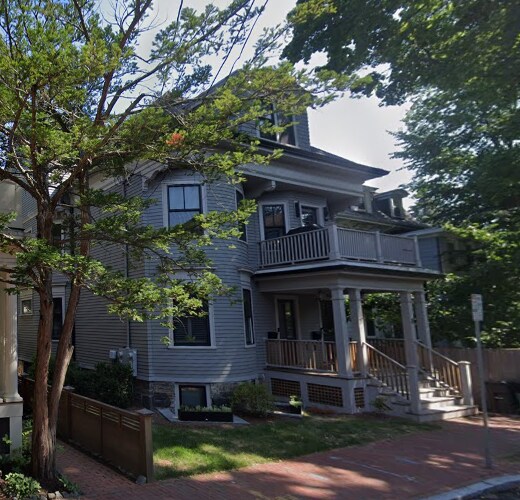 Building Photo - 8A Forest St