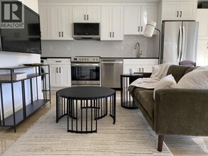 Building Photo - 7986 Rosewood St