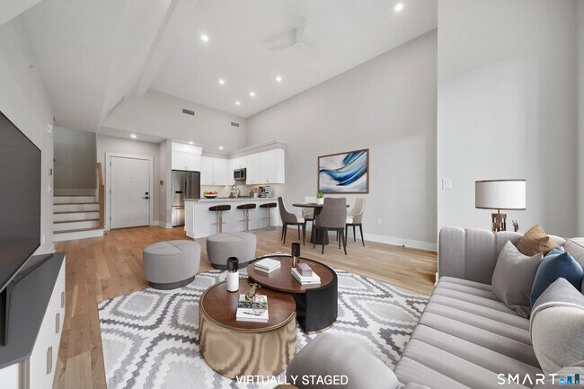 Foto del edificio - 8 Husted Ln