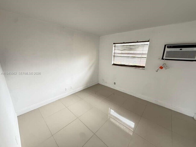 Foto del edificio - 101 NE 41st St