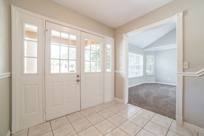 Building Photo - 7346 Cherry Laurel Dr
