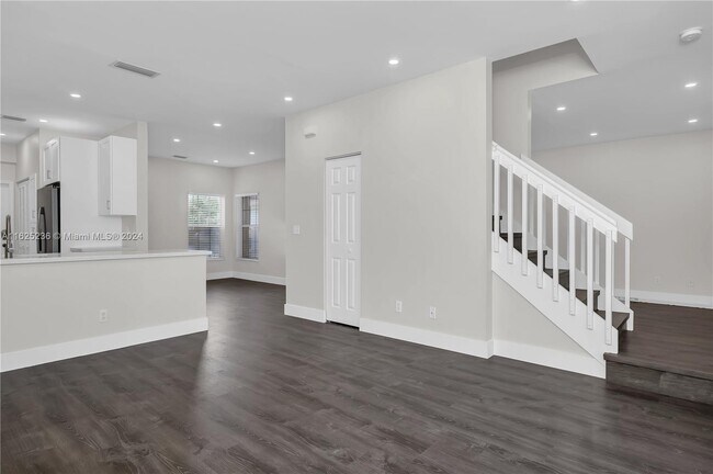Building Photo - 17708 SW 28th St