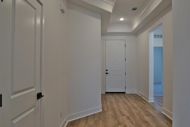 Building Photo - 84201 Novello Dr