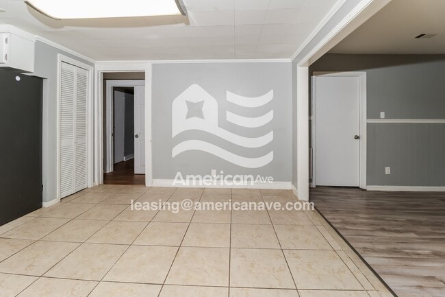 Foto del edificio - 1318 E Woodruff Ave
