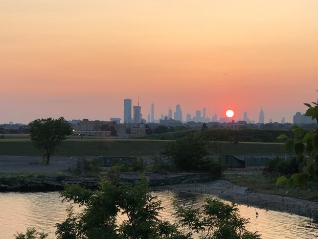 Foto del edificio - 80 Lyon Ct