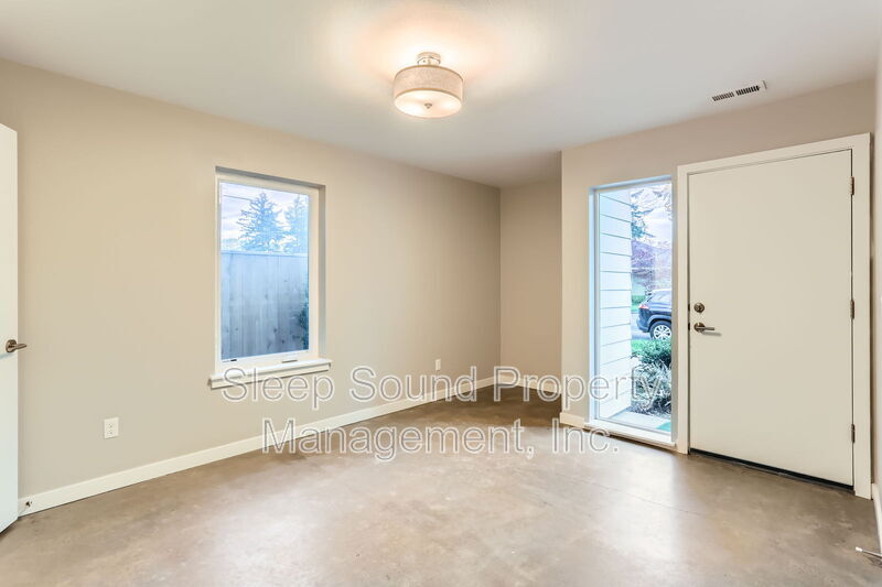 Photo - 1032 N Ainsworth St