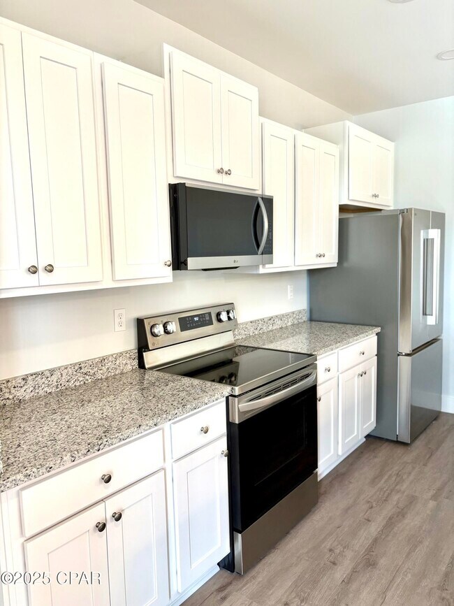 Foto del edificio - 2328 E 19th Pl