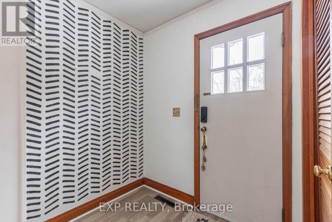 Building Photo - 412 S Pelham Rd