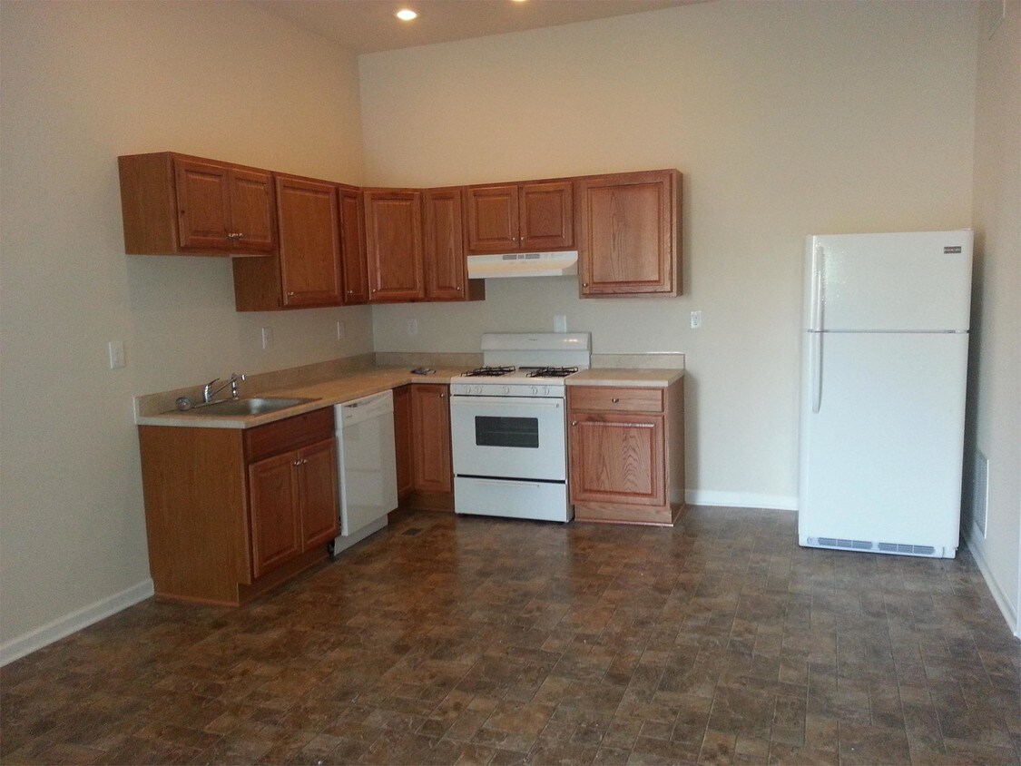 Primary Photo - 1580 Hornberger Ave