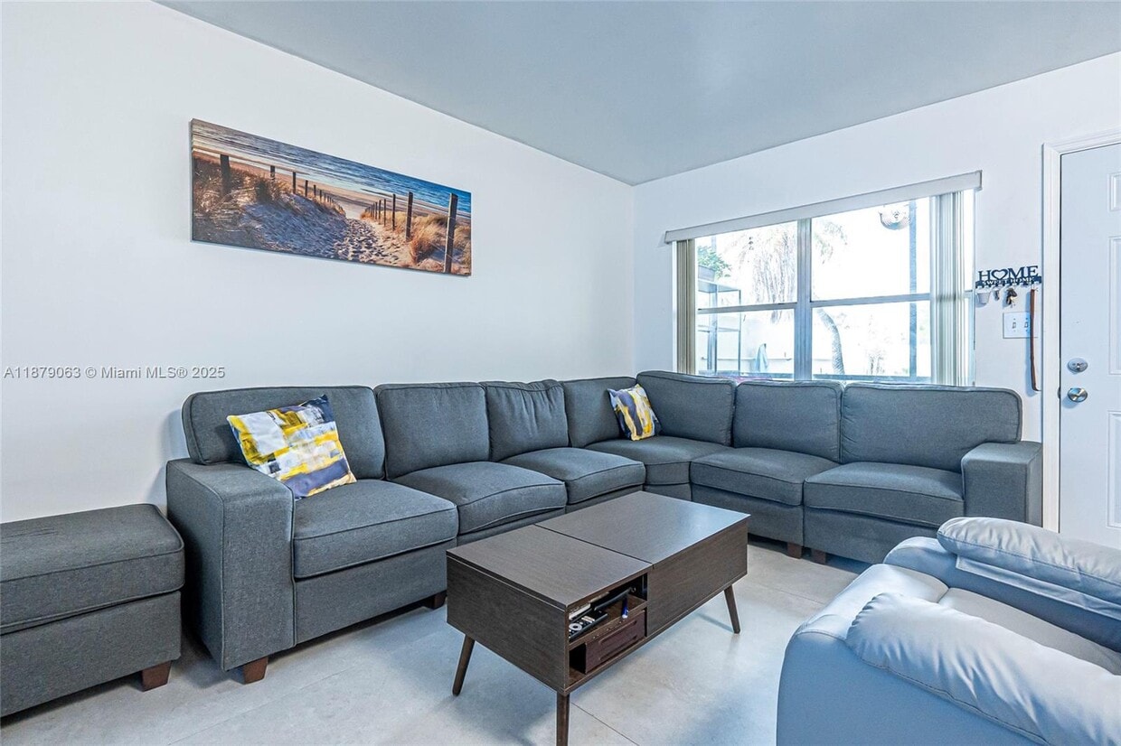Foto principal - 1425 Arthur St