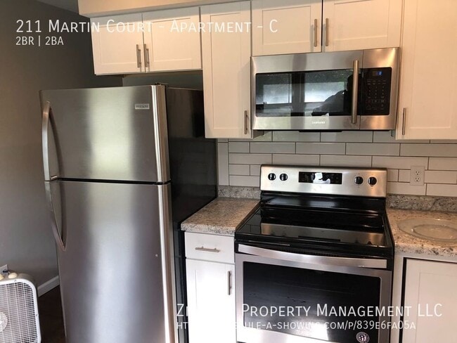Foto del edificio - 211 Martin Ct