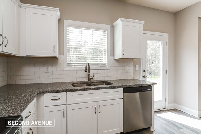 Building Photo - 295 Bramble Bush Trail