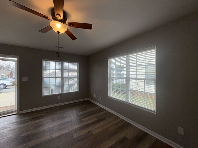 Foto del edificio - Freshly Renovated Rock Hill Condo – 2BR/2BA