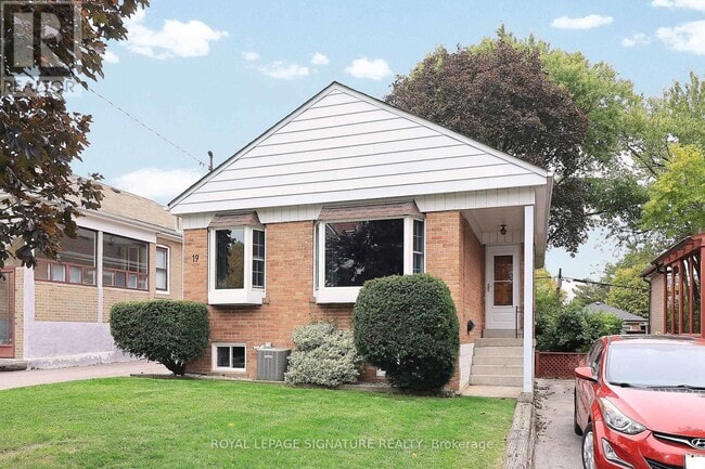 Building Photo - 19 Wisteria Rd