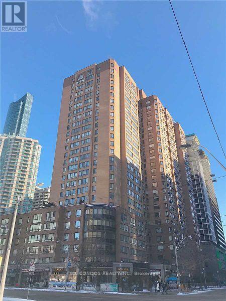 Building Photo - 633 Bay St.