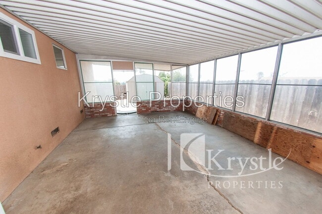 Building Photo - 455 Wilshire Ave