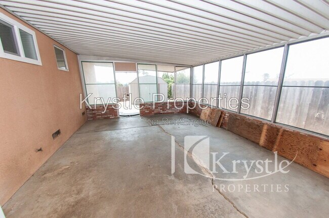 Foto del edificio - 455 Wilshire Ave