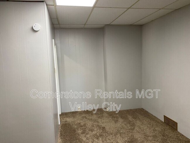 Foto del edificio - 405 2nd St NE