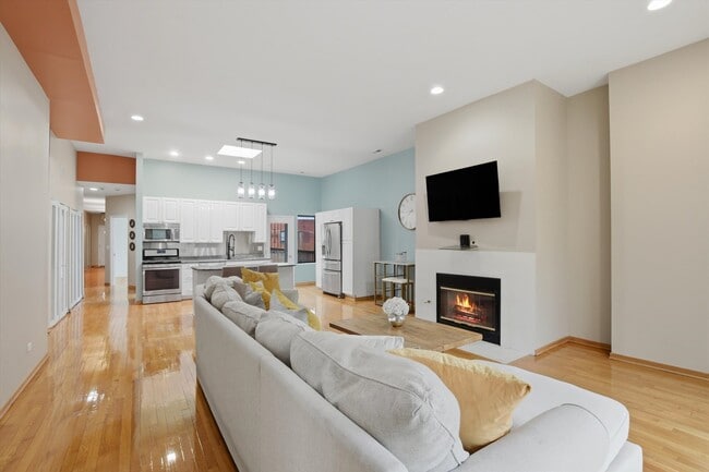 Foto del edificio - 7308 S Ridgeland Ave