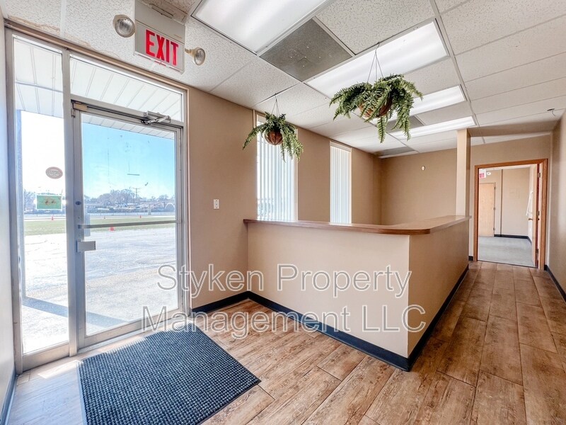 555 S Schuyler Ave, Kankakee, IL 60901 Condo for Rent in Kankakee, IL