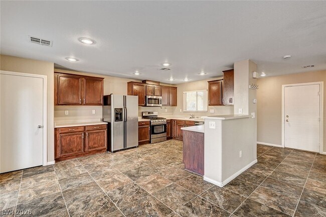 Building Photo - 312 Snow Dome Ave