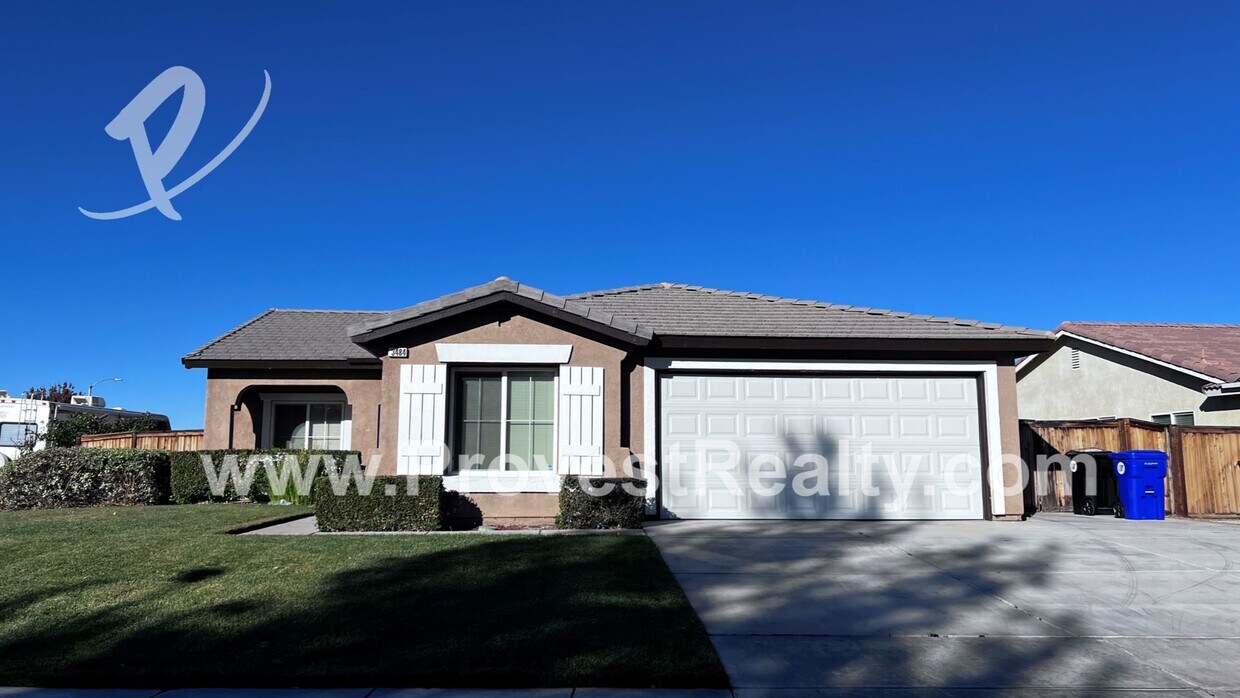 Primary Photo - Nice 4 Bed, 3 Bath Home in Victorville!!