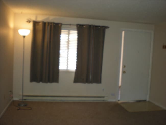 Photo - 114 Glenda Dr Apartment