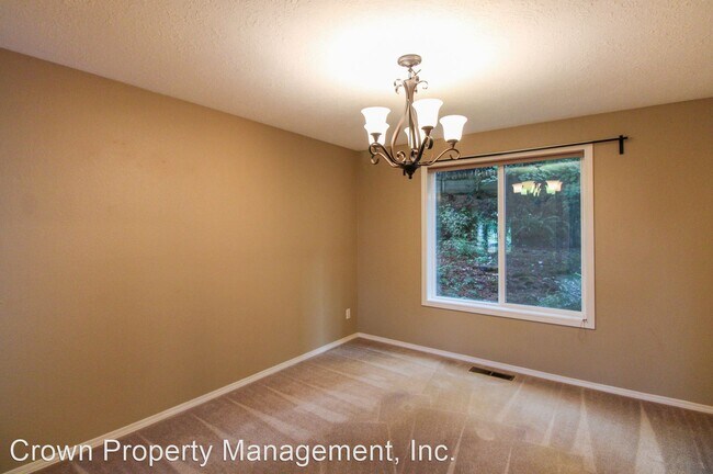 Foto del edificio - 4 br, 2.5 bath House - 2110 Cunningham Ln S