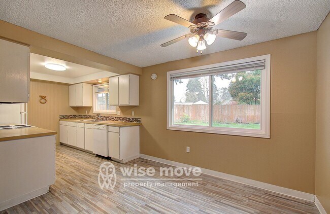 Building Photo - Single Level Living