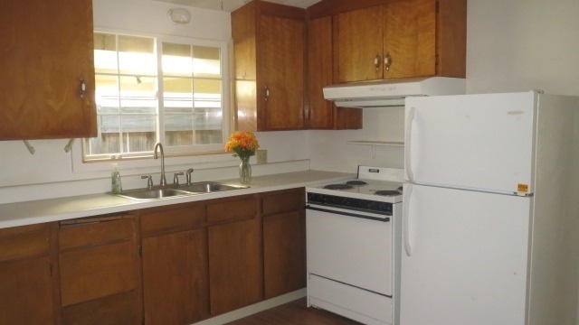 Foto del edificio - Cozy Duplex in Pacific Grove Available ear...