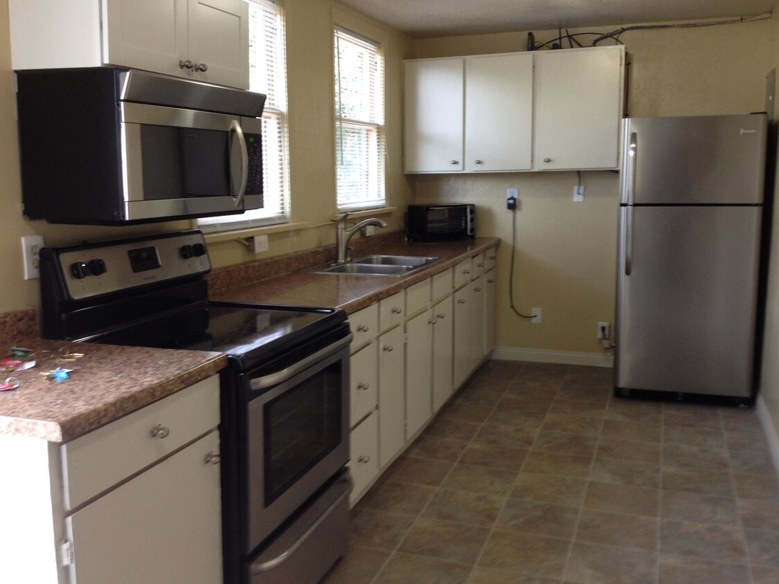 Foto principal - 3948 S Farrar St